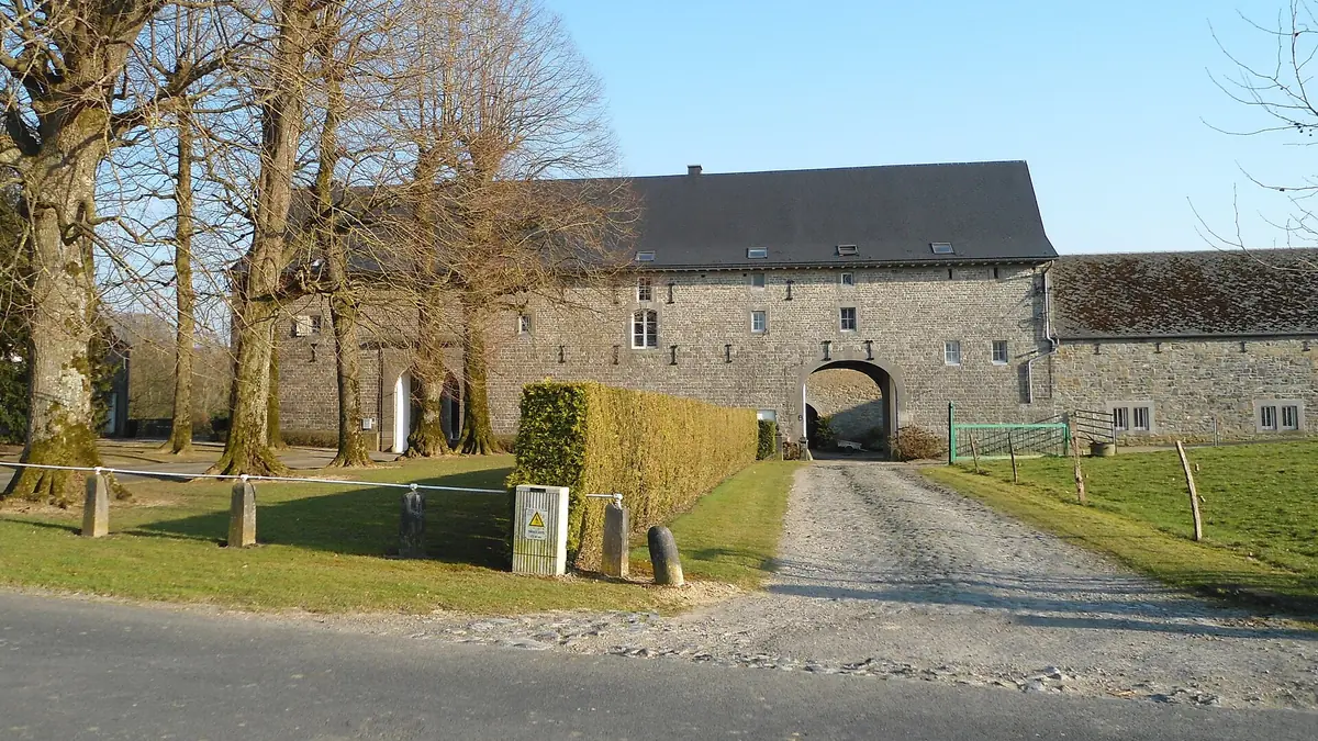 Château-ferme du Petit Xhos dans la commune d’Anthisnes